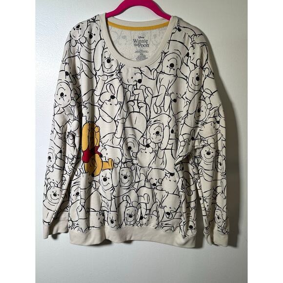 Disney Women's White Black Winnie The Pooh AOP Cozy Graphic Sweatshirt Size 2XL - Picture 3 of 6